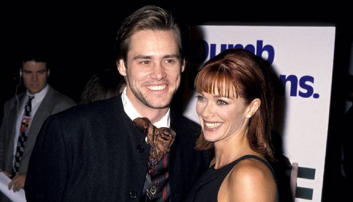 Carrey with Lauren Holly