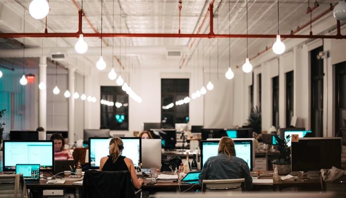 Nearly 1 in 4 UK leaders may be bluffing about AI skills