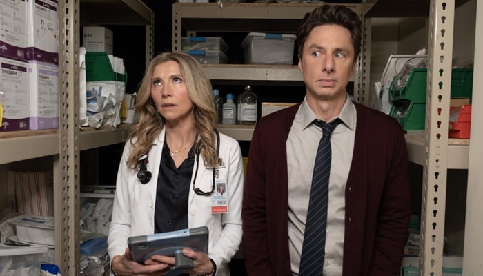 ‘Scrubs’ cast explains why they feel pressure making Season 2