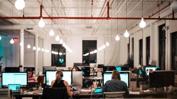 Nearly 1 in 4 UK leaders may be bluffing about AI skills