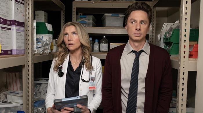 ‘Scrubs’ cast explains why they feel pressure making Season 2