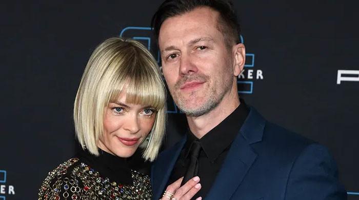 Jaime King's short marriage to Austin Sosa officially ends