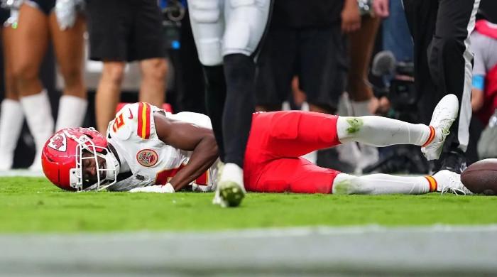 Chiefs receiver Tyquan Thornton suffers gruesome injury against Raiders