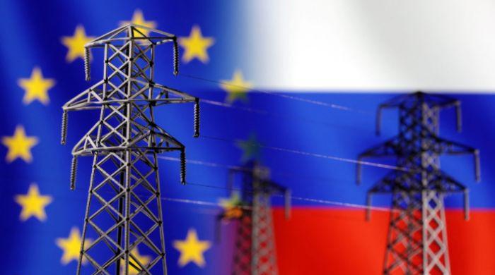 Poland pushes EU toward complete cutoff of Russian energy amid security threats