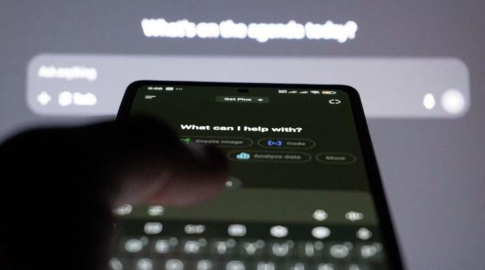 AI Chatbots push pricier flights to wealthy users, study finds