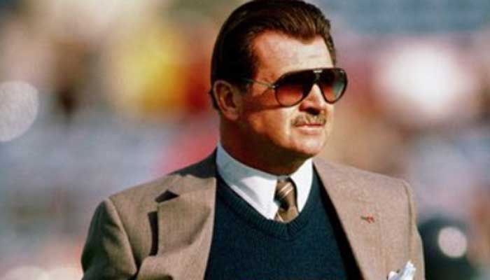 Mike Ditka: Legendary coach, Hall of Fame TE dies at 86