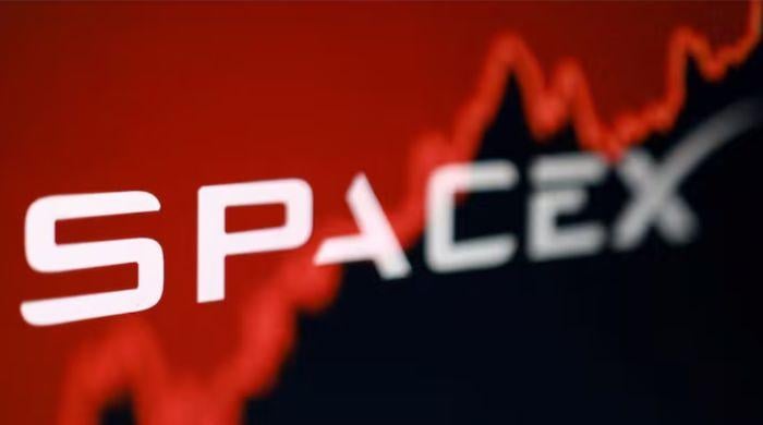 Australian telecom shares tumble as SpaceX moves closer to direct-to-cell market