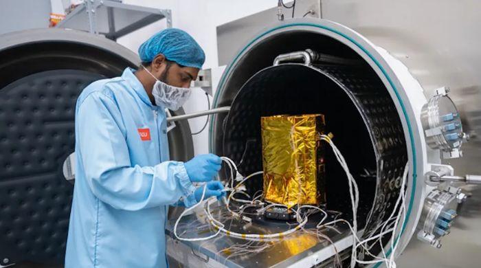 UAE builds asteroid lander designed to crash into its target
