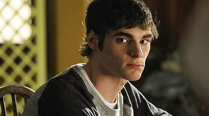 RJ Mitte faced ultimatum to choose between mom and fiancée before suicide