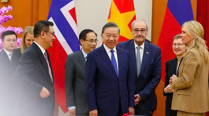 Vietnam signs free trade agreement with EFTA nations including Switzerland and Norway