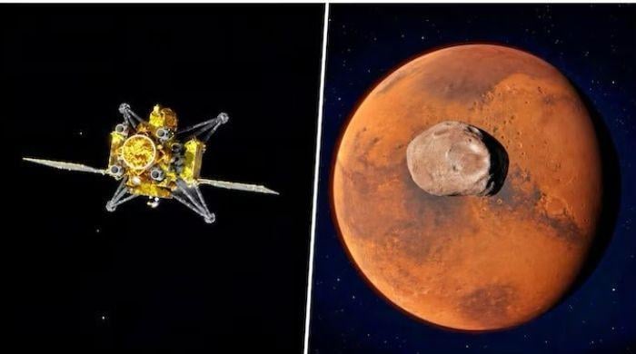 Japan launches world’s first mission to bring sample back from phobos