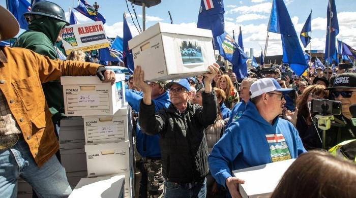 Alberta separation unlikely as new poll reveals strong support for staying in Canada