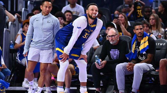 Stephen Curry tweaks right ankle in Warriors practice ahead of Lakers clash