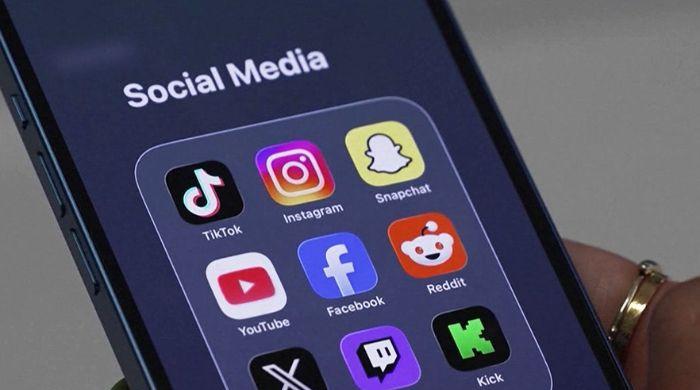 Australia to sue 5 tech giants over under-16 social media ban