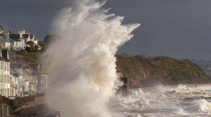 Storm Austen: When will heavy rain and strong winds hit the UK?