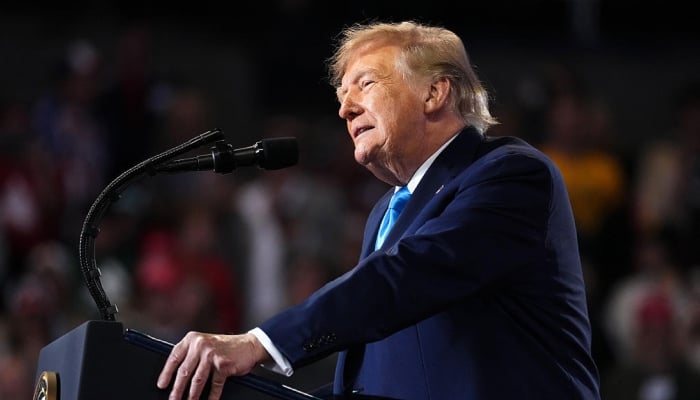 Trumps popularity has dropped to its lowest level, just weeks before the 2026 US midterm elections