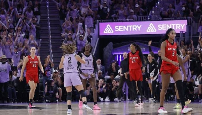 WNBA finals teams skip anthem for third straight game