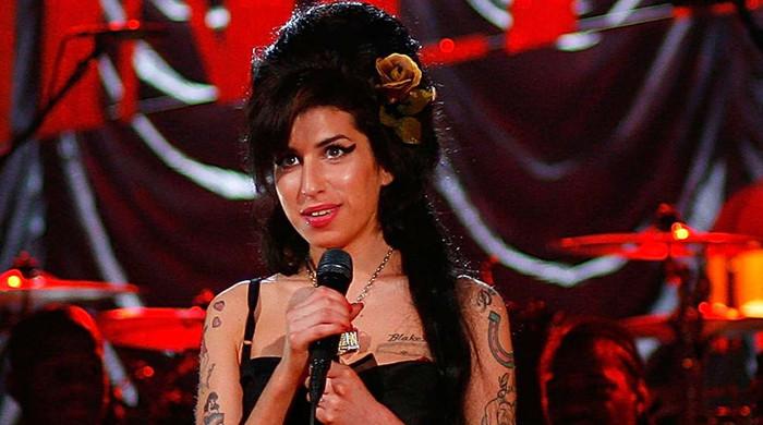 Amy Winehouse receives emotional tribute as album marks 20th anniversary 