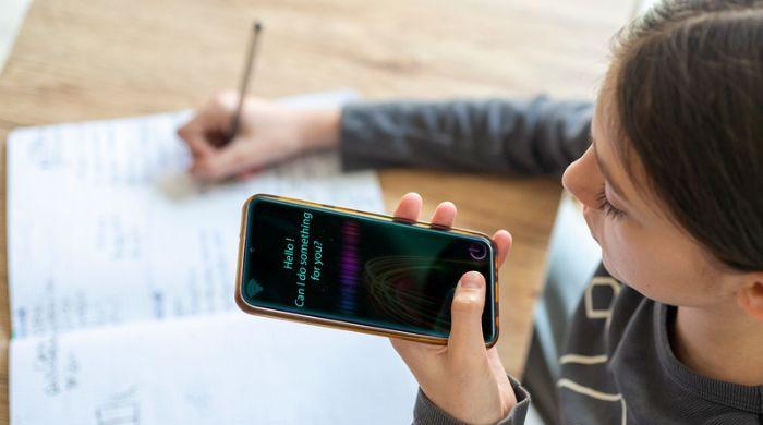 French parents underestimate children’s AI use, survey finds