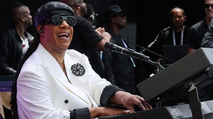 Stevie Wonder asks court to remove tenant, former fiancee